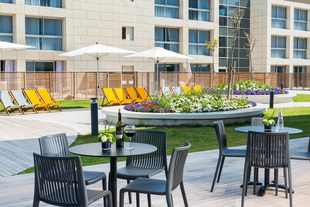 Herods Herzliya Exterior photo